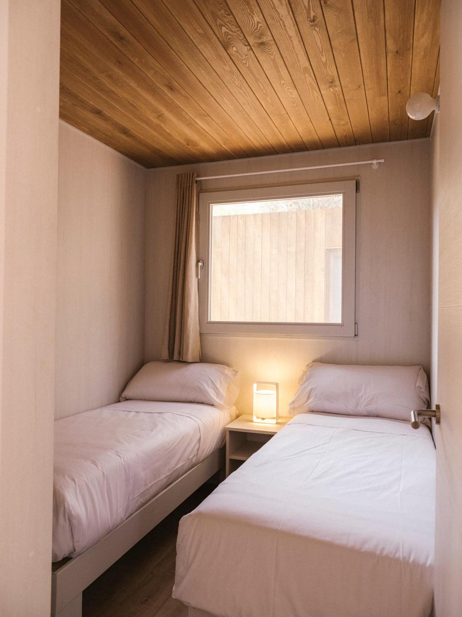 מלון L' Escala Wecamp Cala Montgo חדר תמונה