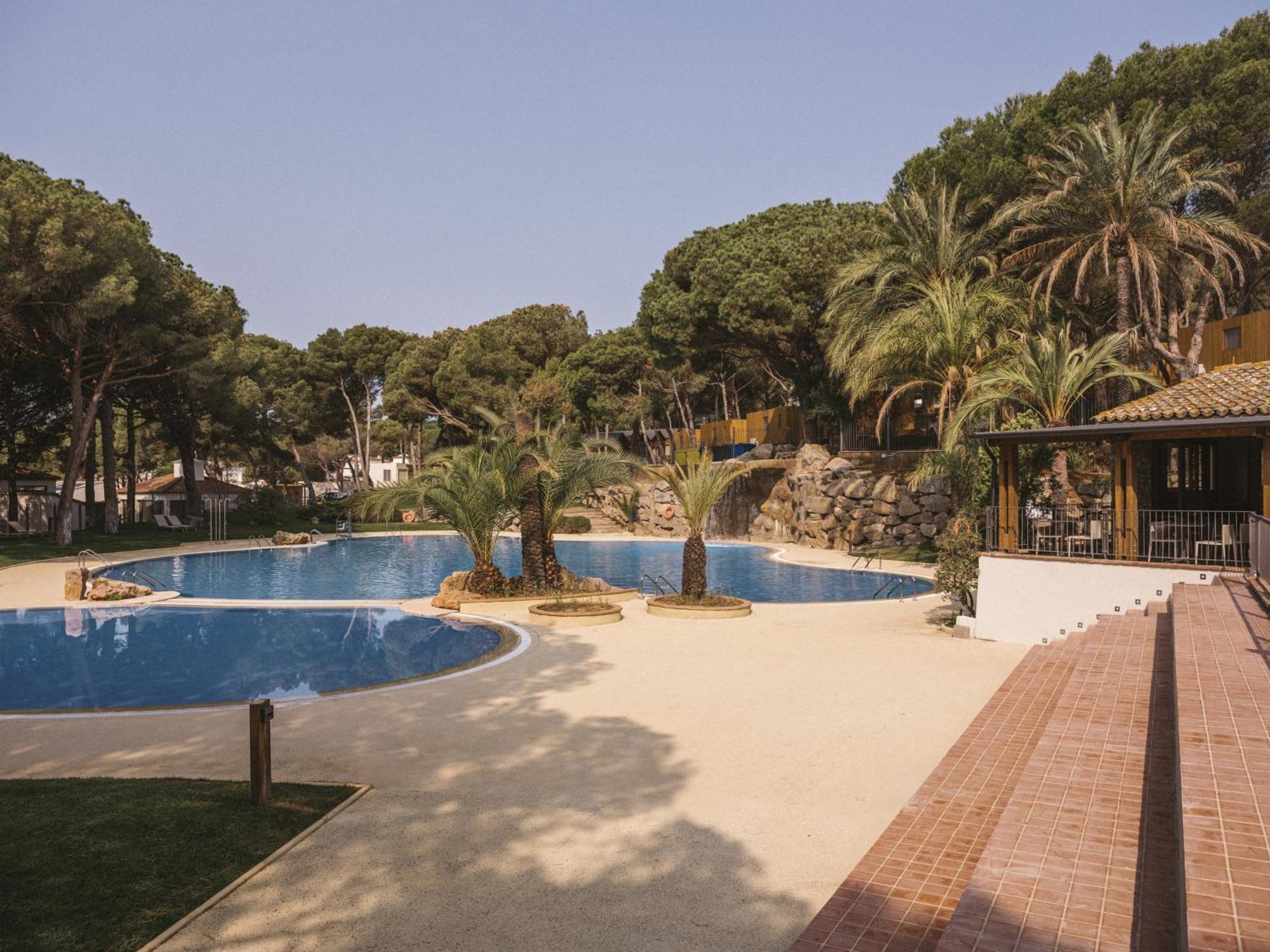 מלון L' Escala Wecamp Cala Montgo מראה חיצוני תמונה